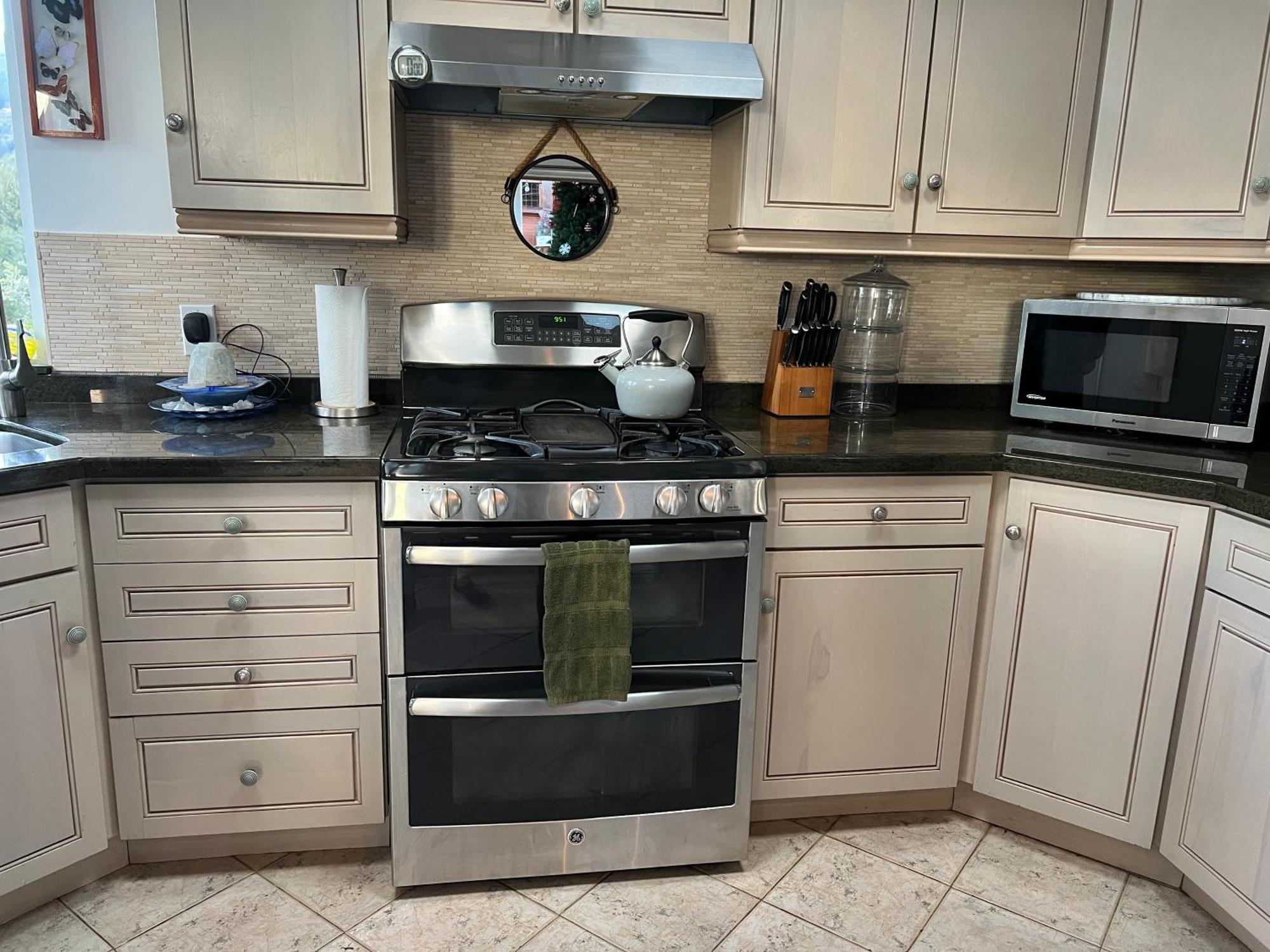Best Garden View And Ocean View And Sounds-Hot Tub-Bbq-Sleeps 6 Shelter Cove Luaran gambar